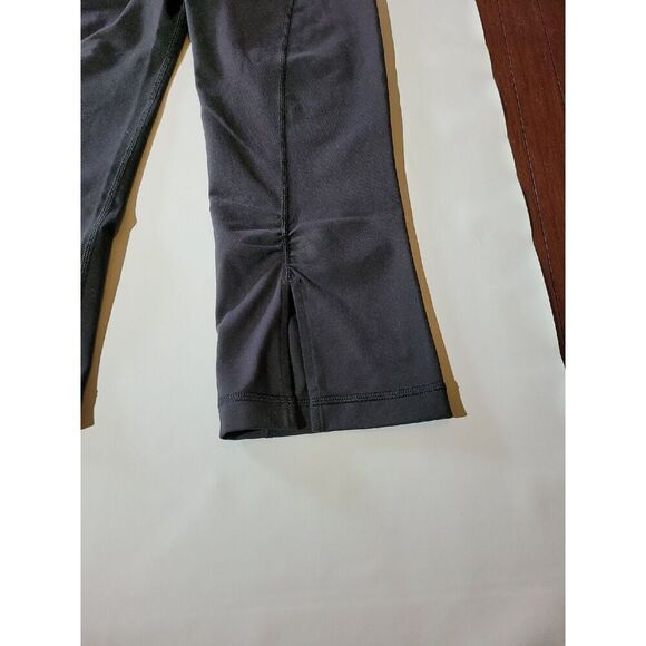 Lululemon Crop Pants Leggings Size 4 - Picture 6 of 6